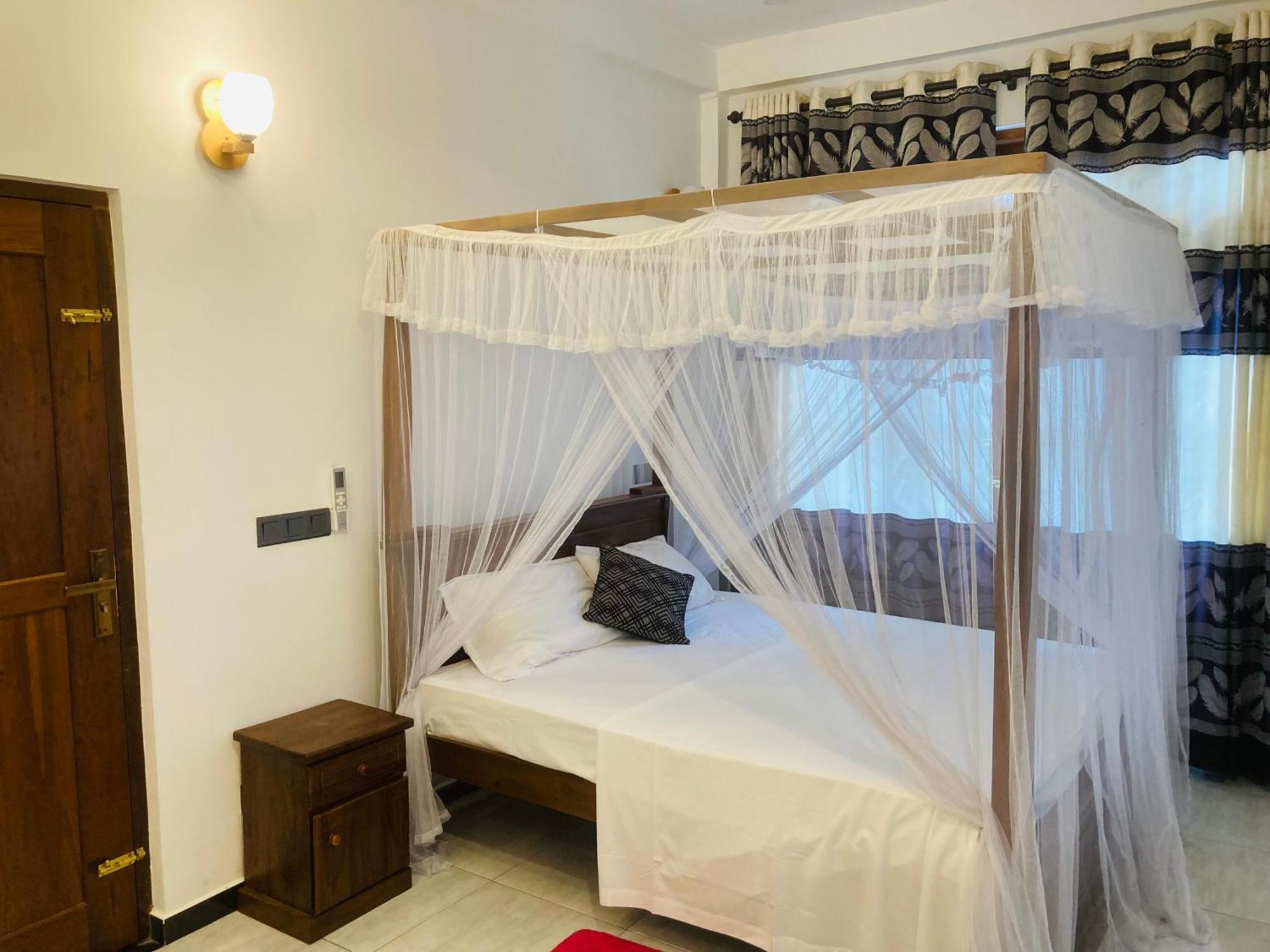 Horizon Guest House 米瑞莎 外观 照片