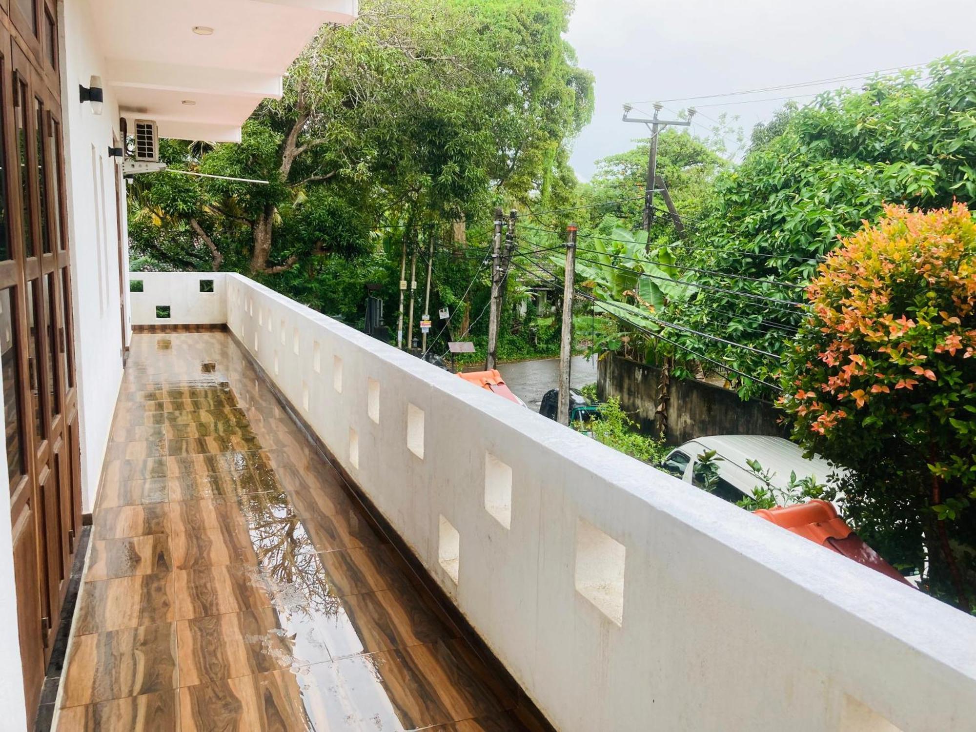 Horizon Guest House 米瑞莎 外观 照片